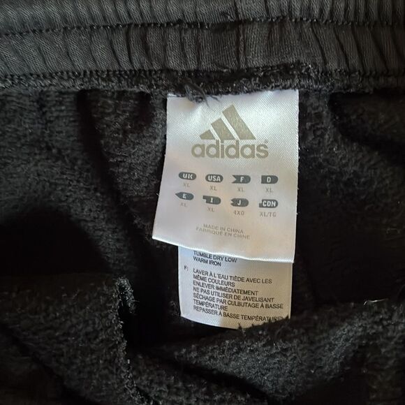 ‎Y2k adidas sweatpants - Picture 3 of 5